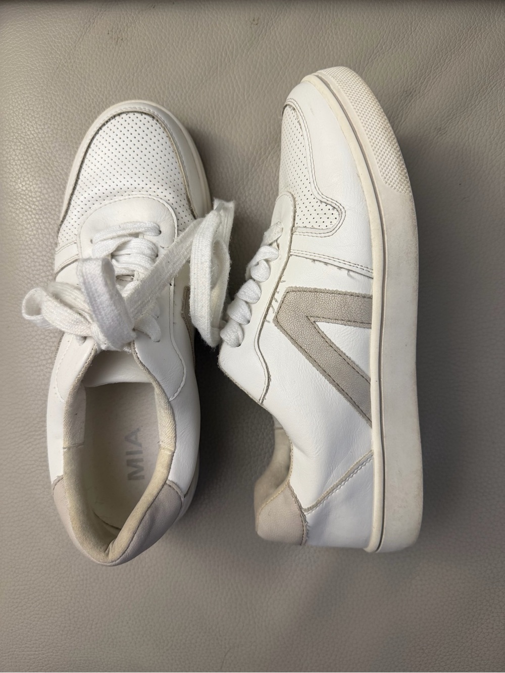MIA / White Leather Sneakers Women’s Casual Race up